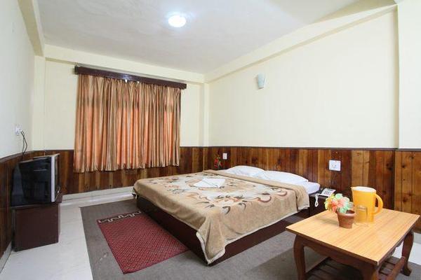 Hotel Mukesh 